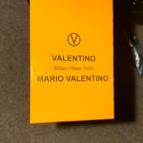 Valentino Estelle Rock Tote Bag - Picture 7 of 7